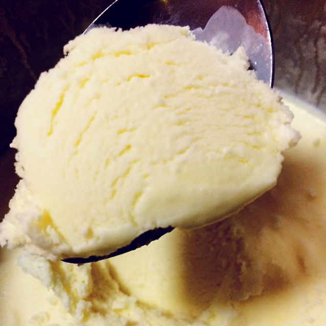 抹茶白巧冰淇淋