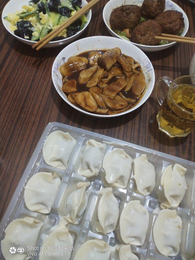 比肉还好吃的酱汁杏鲍菇，拿肉也不换。