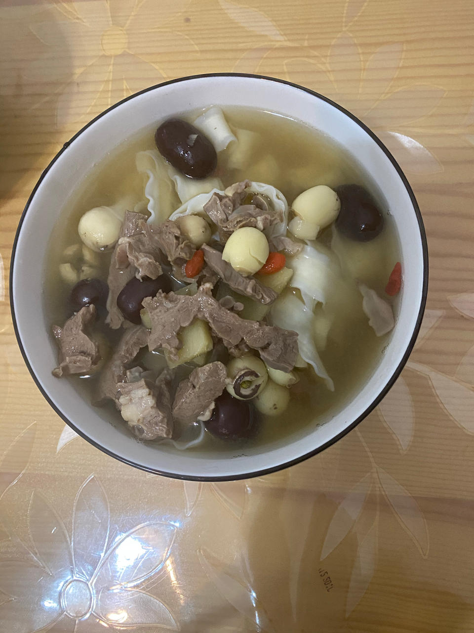 猪心莲子汤