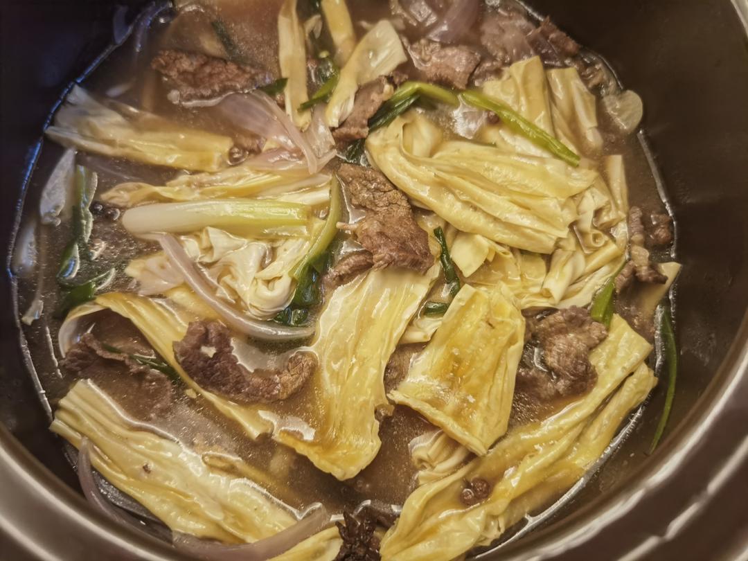 强强联手的腐竹焖牛肉