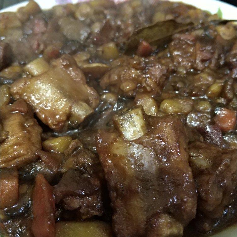 喷香排骨焖饭（爆好吃）