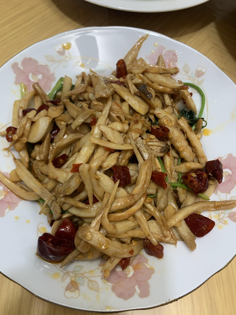 青椒素炒杏鲍菇