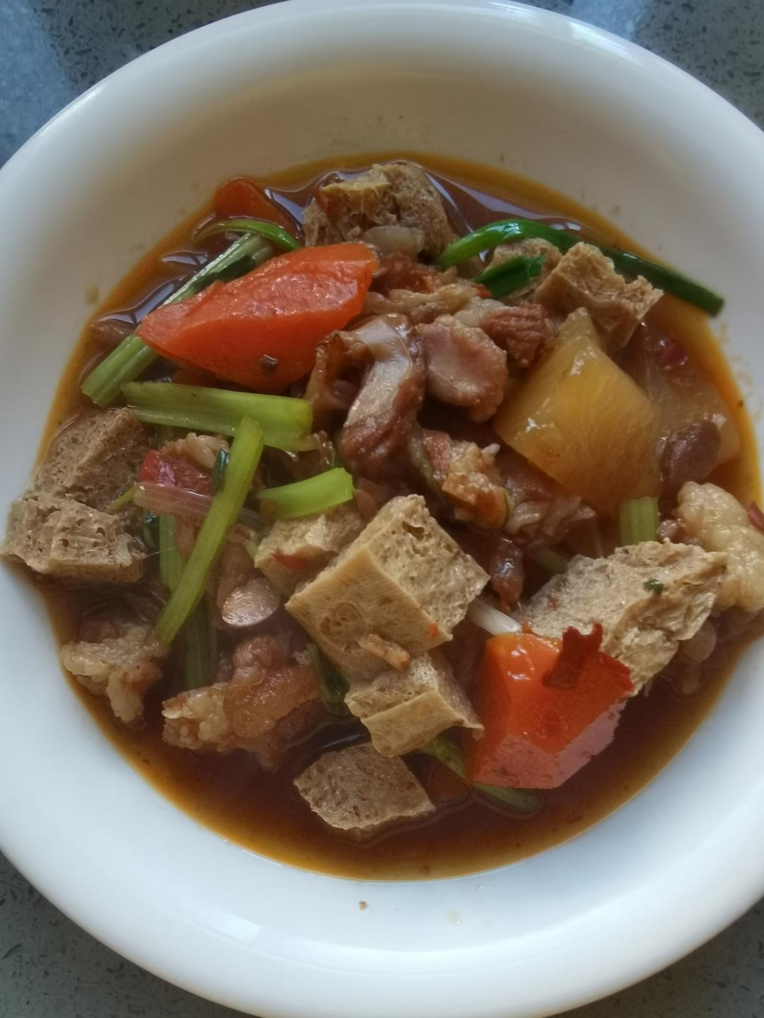 想吃正宗红焖羊肉，让起源地~新乡人告诉你😊➡️红焖羊🐏️肉的味！红焖羊🐑️肉的色！
