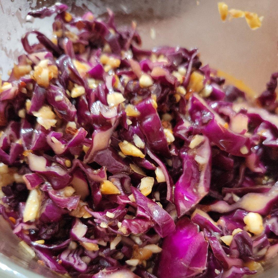 超开胃凉拌紫甘蓝