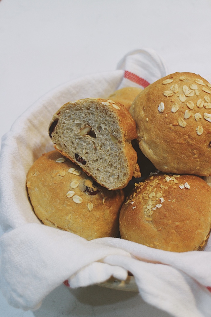 什锦坚果谷物早餐包（Muesli rolls）丨健康·烘焙