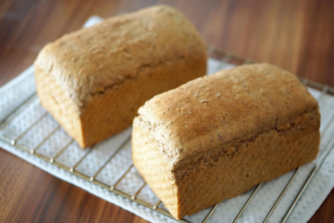 全麦葡萄干肉桂吐司丨健康·烘焙