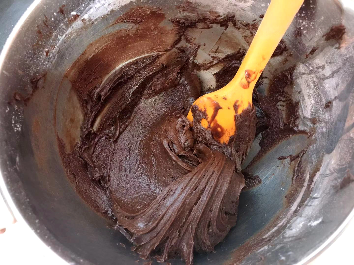 巧克力棉花糖乌比派VS巧克力牛轧乌比派的做法 步骤8