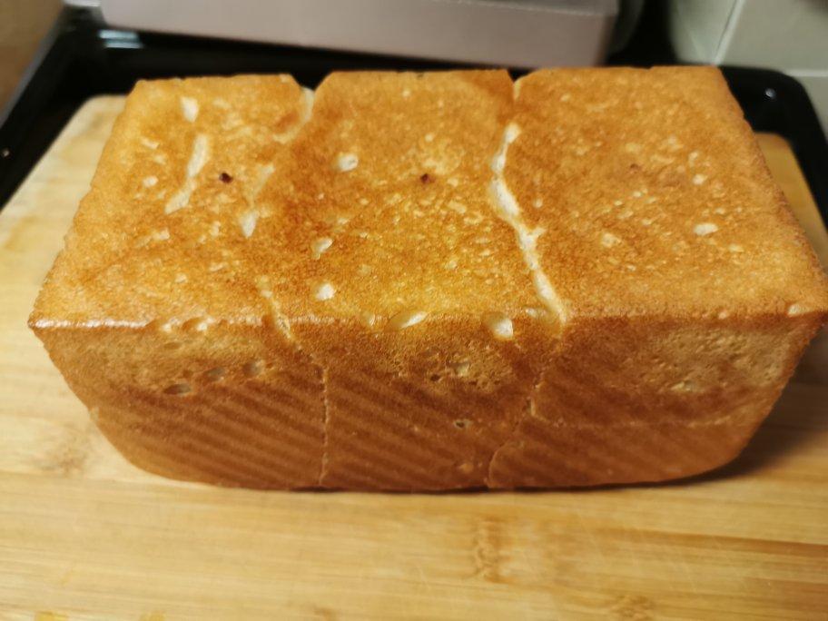 面包机版全麦蔓越莓核桃欧包