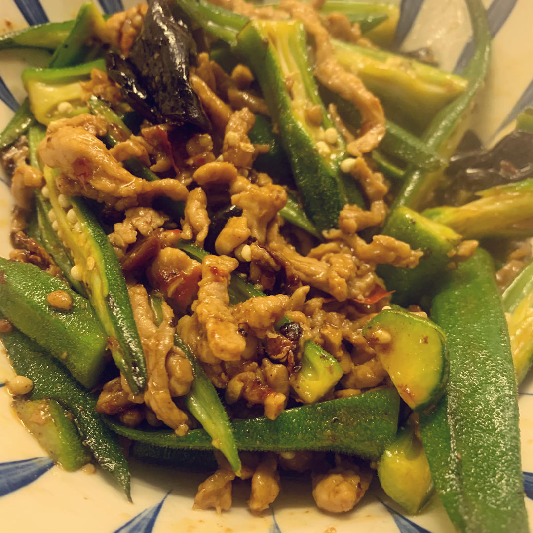 秋葵炒肉丝