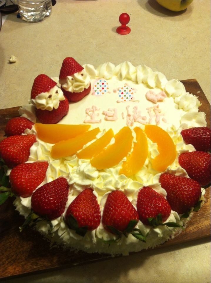 水果奶油生日蛋糕