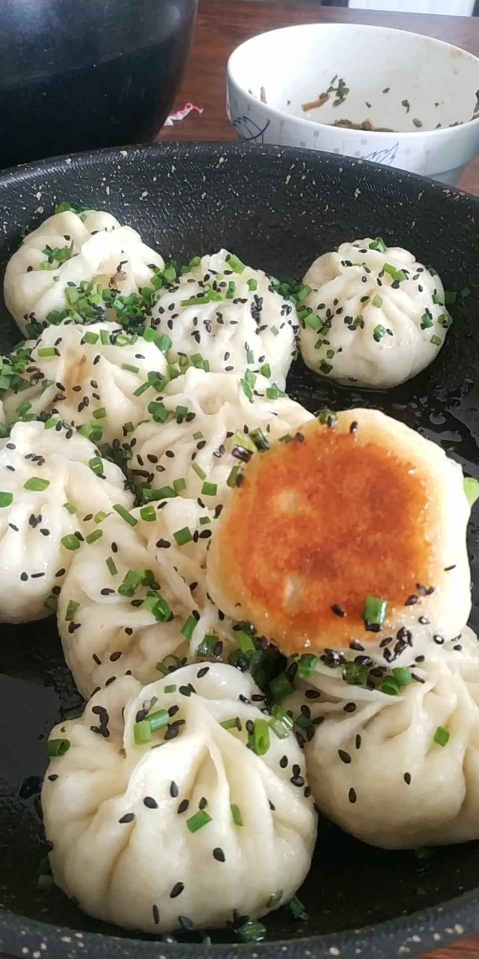 小时候的生煎包