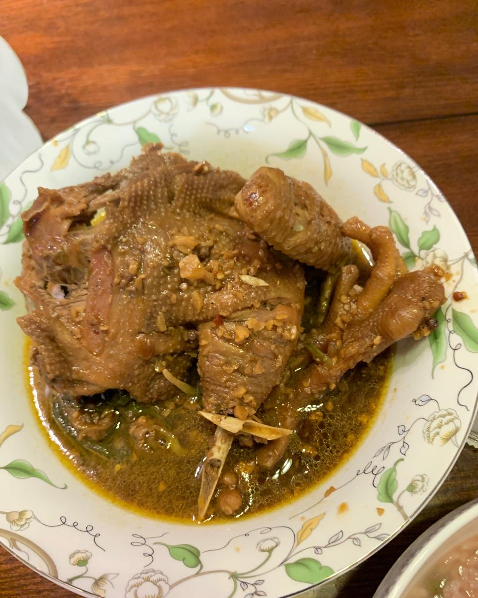 一口电饭锅焖一只鸡【隔壁的小孩都馋哭了】