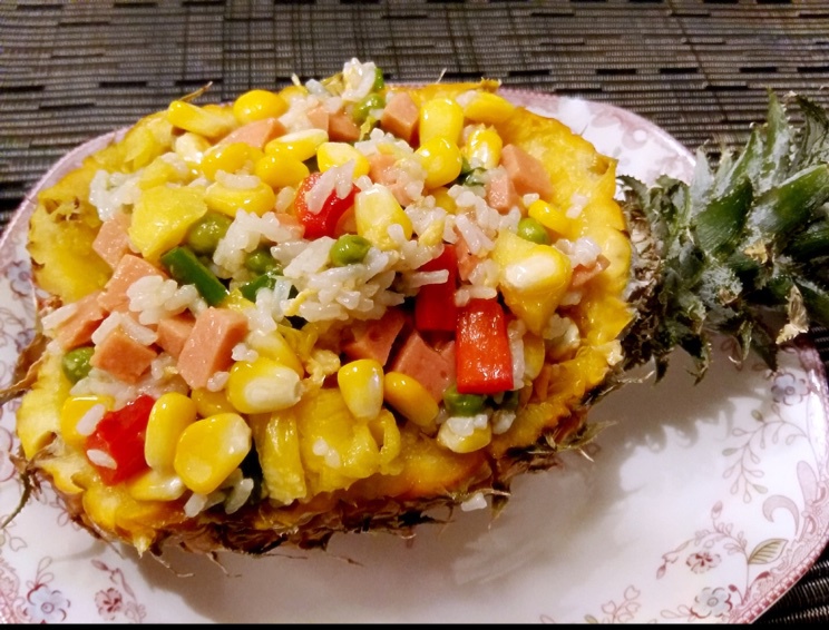 什锦菠萝饭