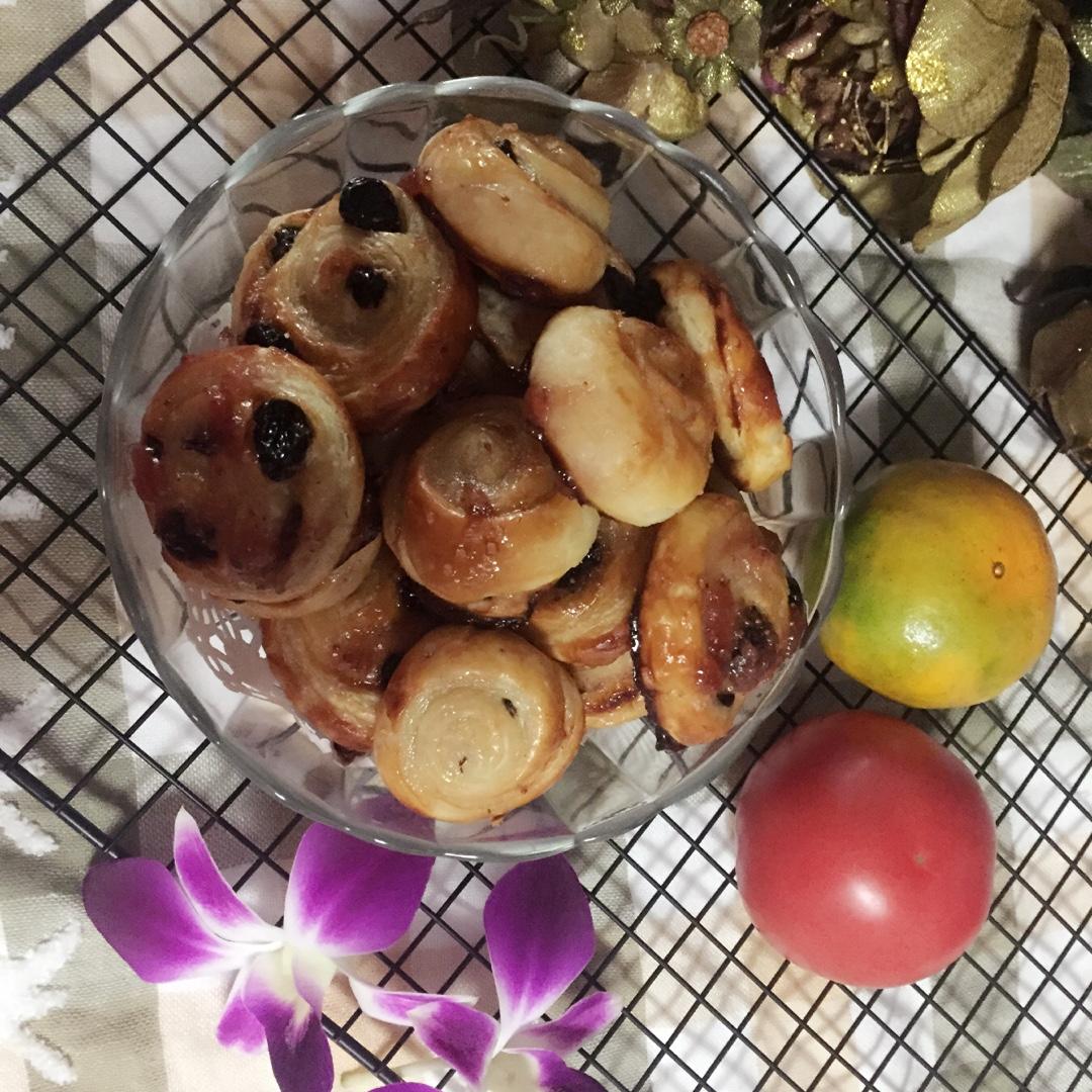 黑加仑千层酥 Puff Pastry Scroll with Currents