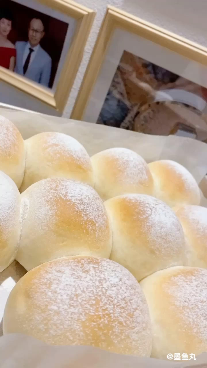 软蓬蓬的牛奶包