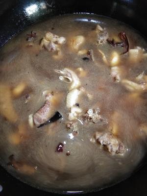 香菇烧鸭肉的做法 步骤6