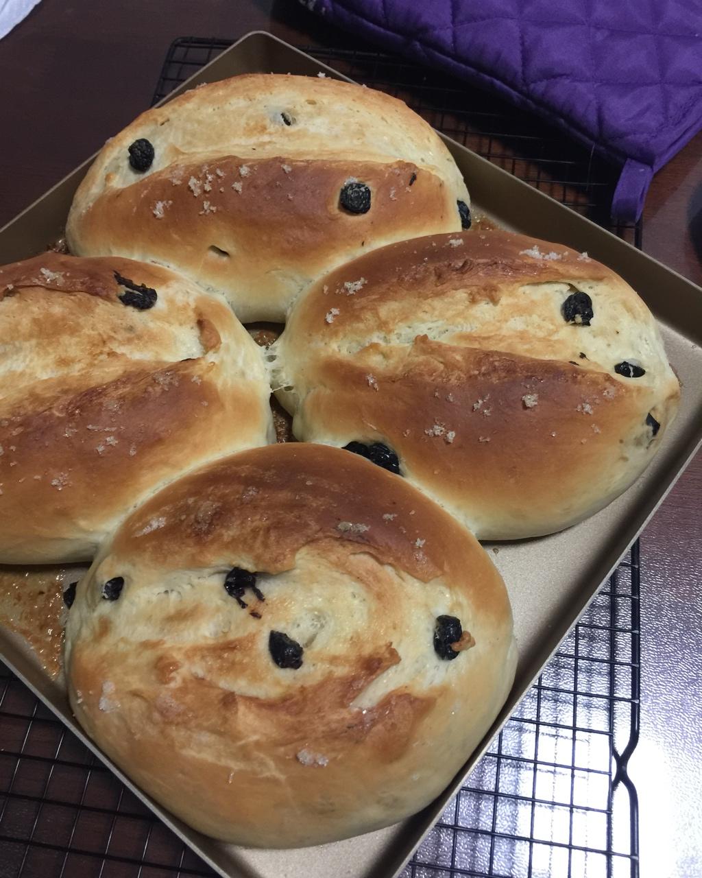 葡萄软欧（仿原麦山丘）Milk flavored bread filled with raisins and butter