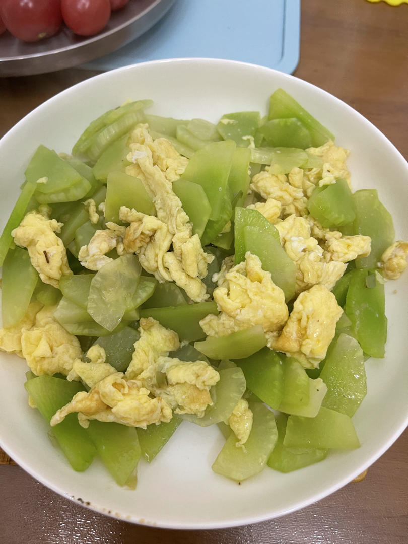 莴笋炒蛋