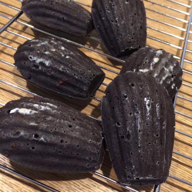 黑贝壳（威士忌黑巧克力玛德琳）