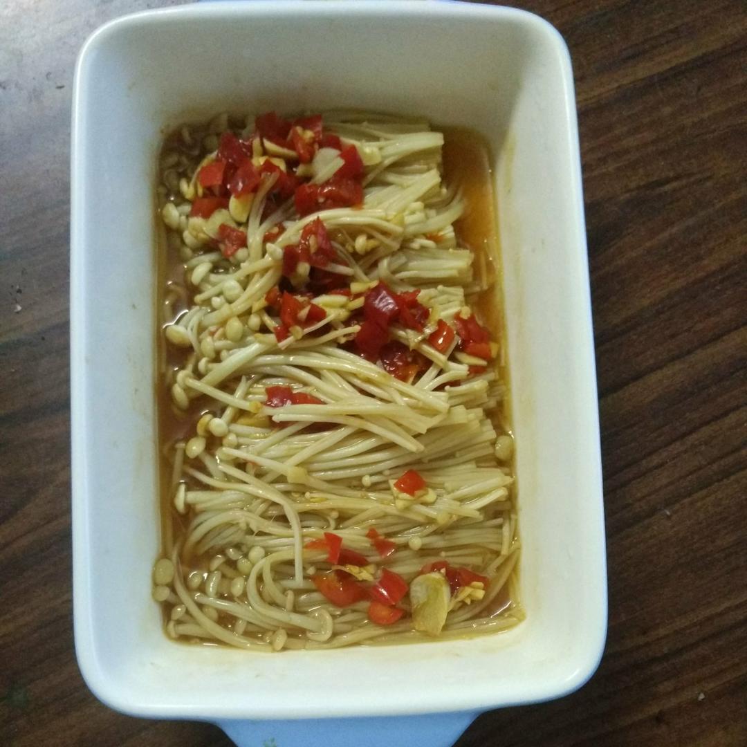 【清蒸金针菇--微波炉快手菜】