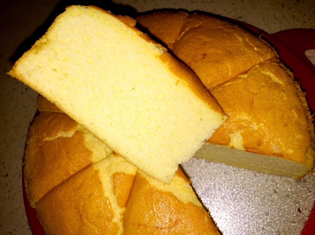 超简单完美戚风蛋糕（6寸2蛋）附打发、翻拌、脱模视频