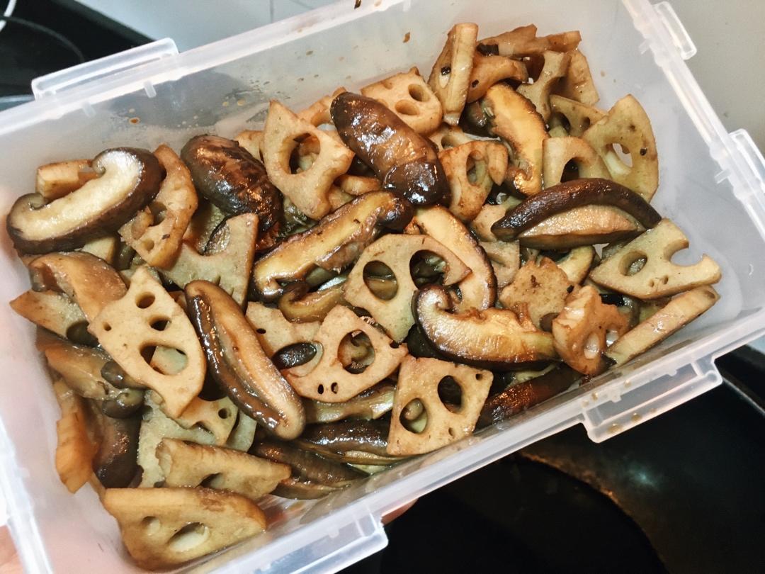 香菇炒藕片 | 健康·三餐