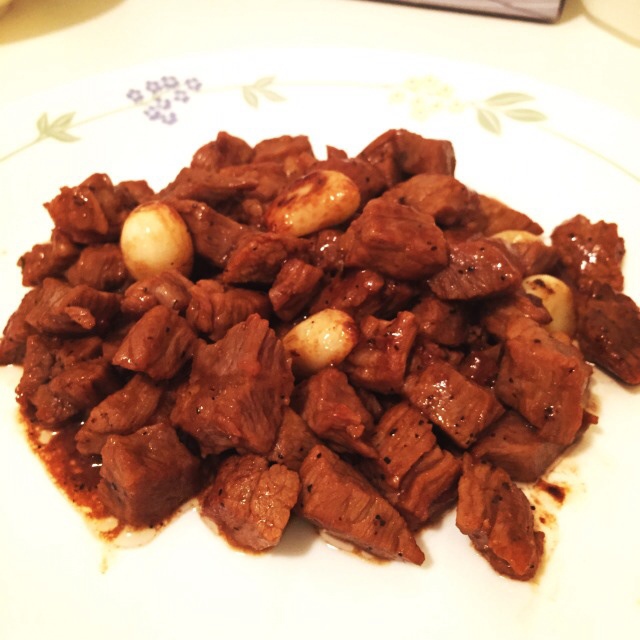 黑蒜子牛肉粒