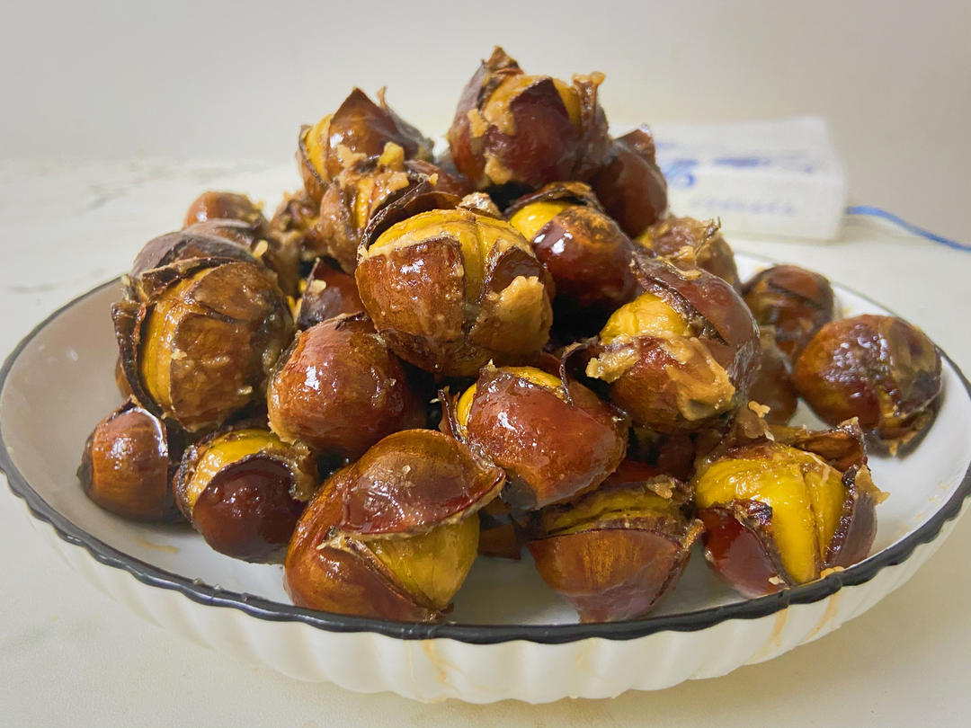 秋天里的美味糖炒板栗