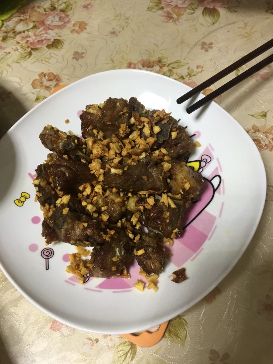 金牌蒜香排骨