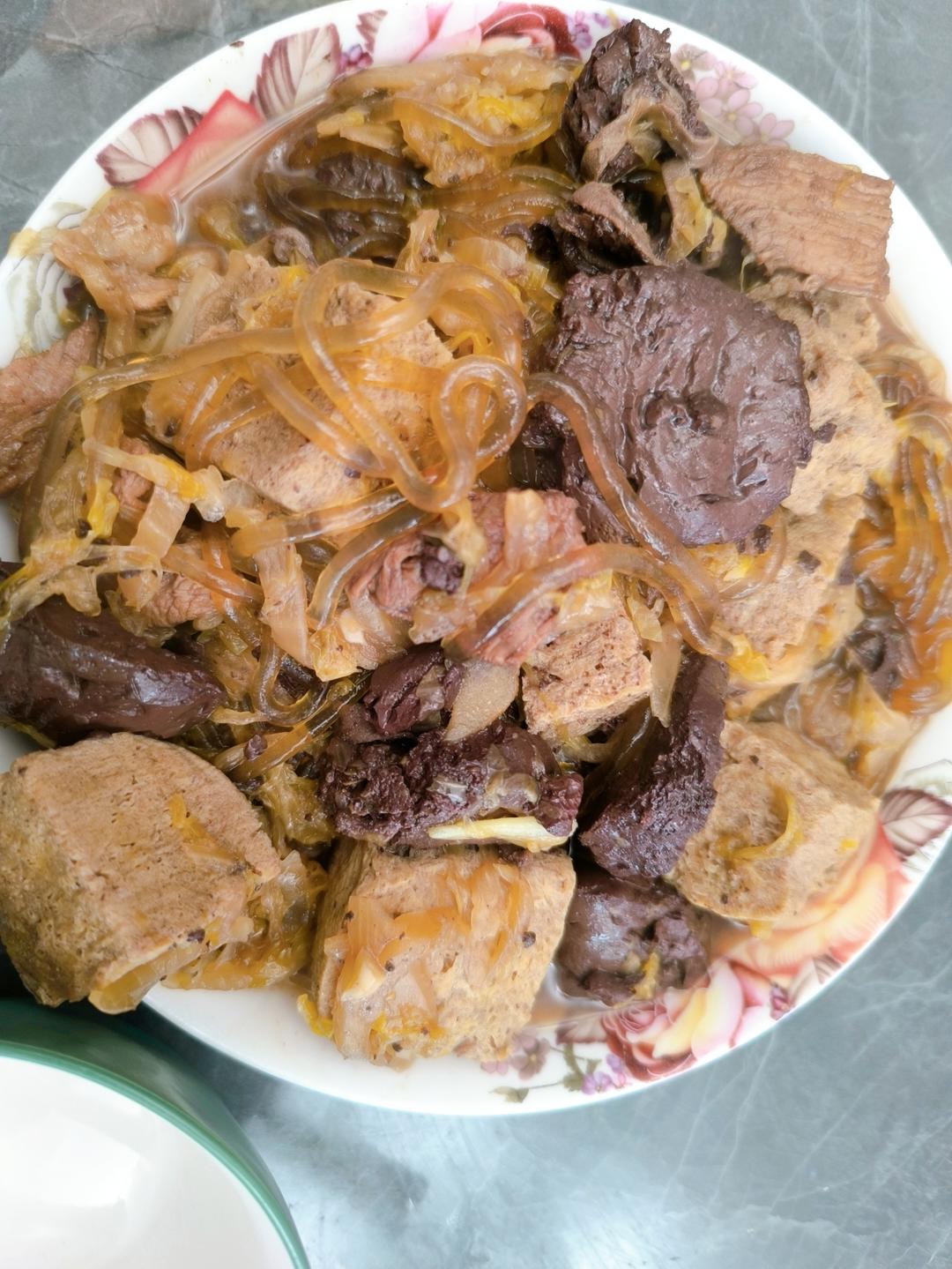 酸菜粉条冻豆腐