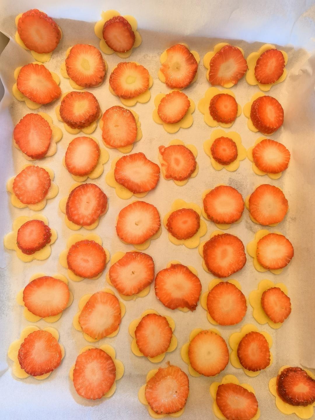 0️⃣难度新年小零食🍓草莓曲奇饼干，新年“莓”有烦恼❗