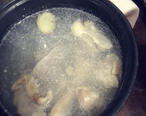 冬瓜薏米莲子冬瓜水鸭汤的做法 步骤3