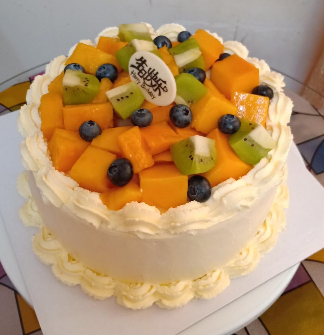 8寸蛋糕多大(8寸蛋糕多大 适合几个人吃)