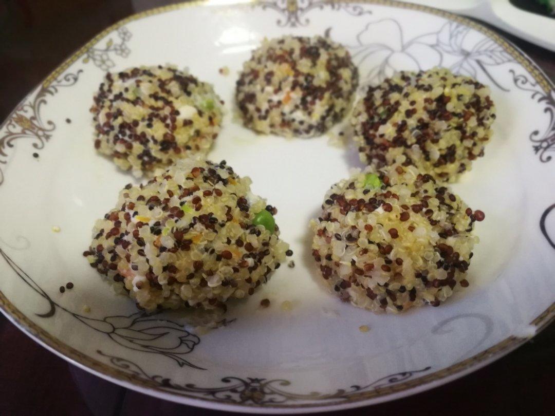 （健身餐）藜麦鸡胸豆腐丸