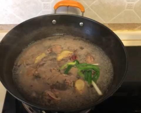 天麻炖乳鸽的做法