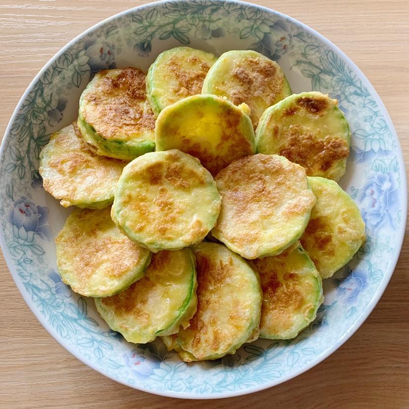 口感非常惊艳的韩国料理【韩式西葫芦煎饼】