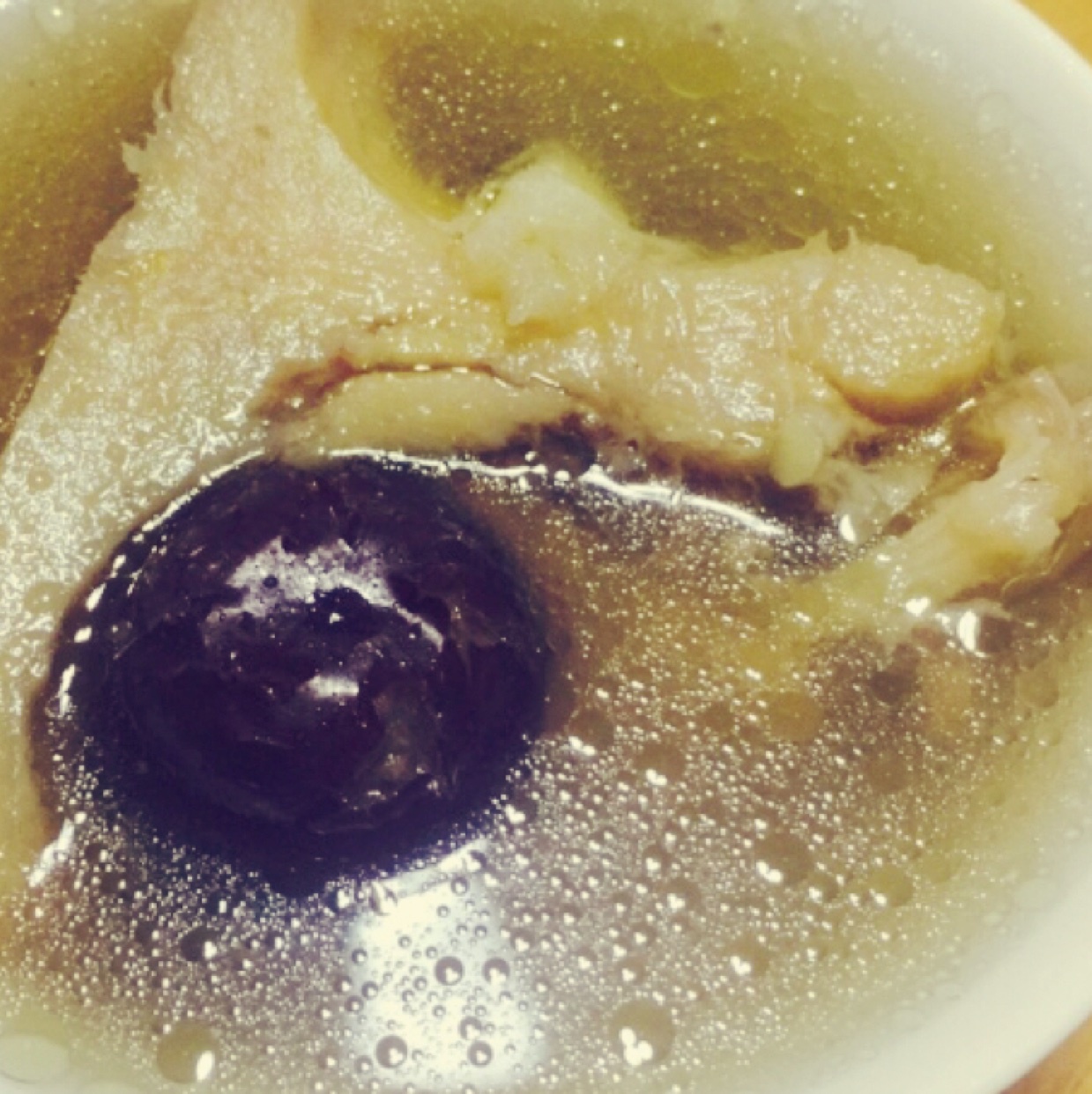 榴莲壳乌鸡汤