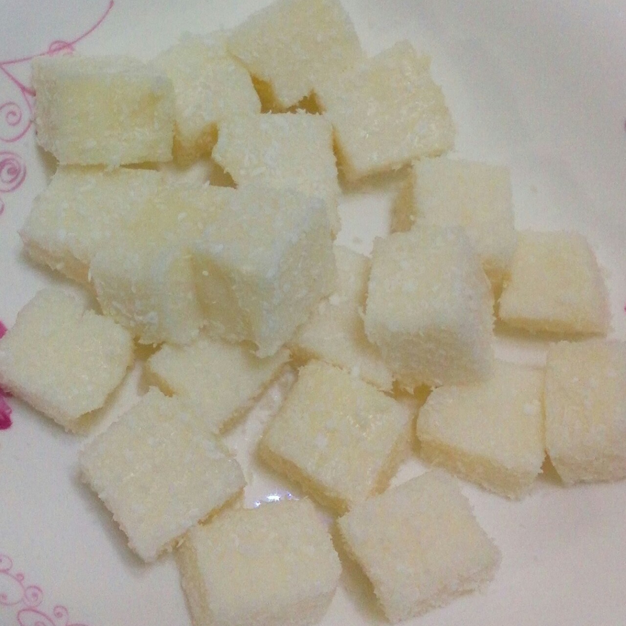 椰丝牛奶小方糕