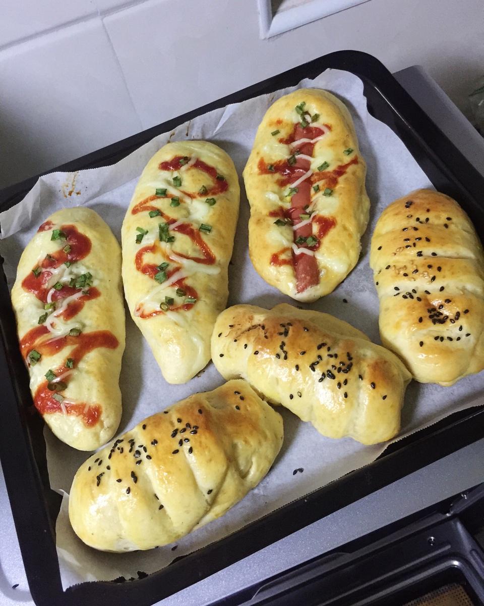 火腿肠早餐面包（一次发酵法）