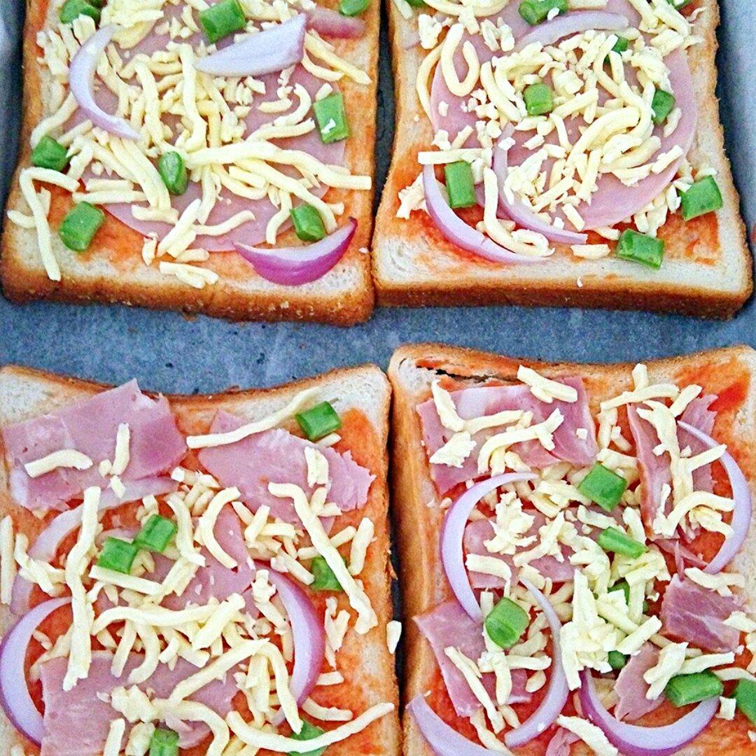 吐司培根小批萨