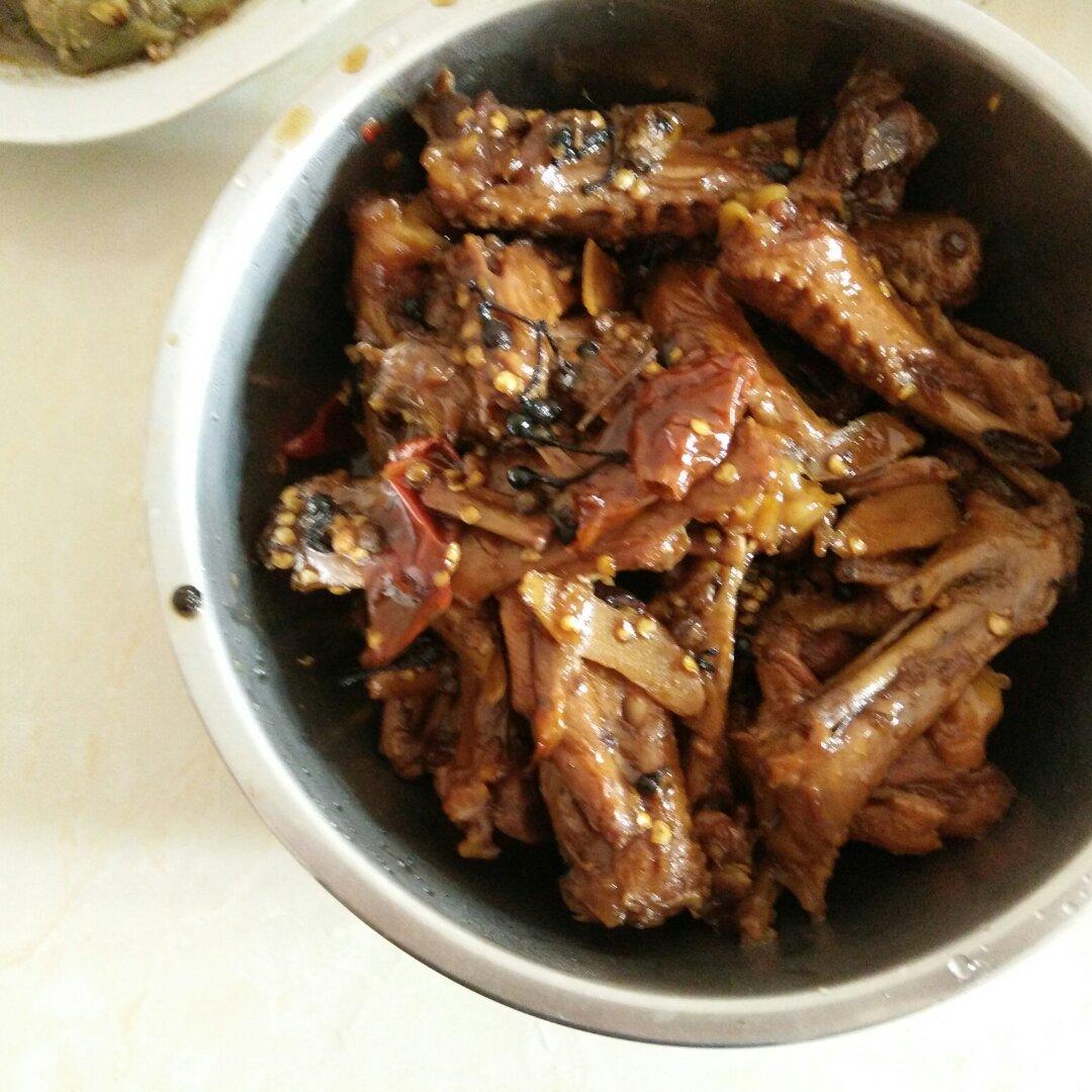 周黑鸭味～～～鸭翅 鸭爪