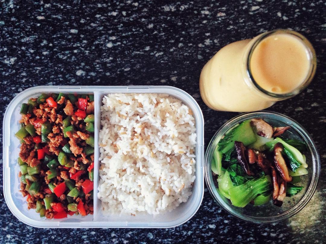 肉沫豆角下饭菜