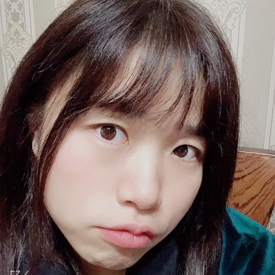 一个粘人小妖精