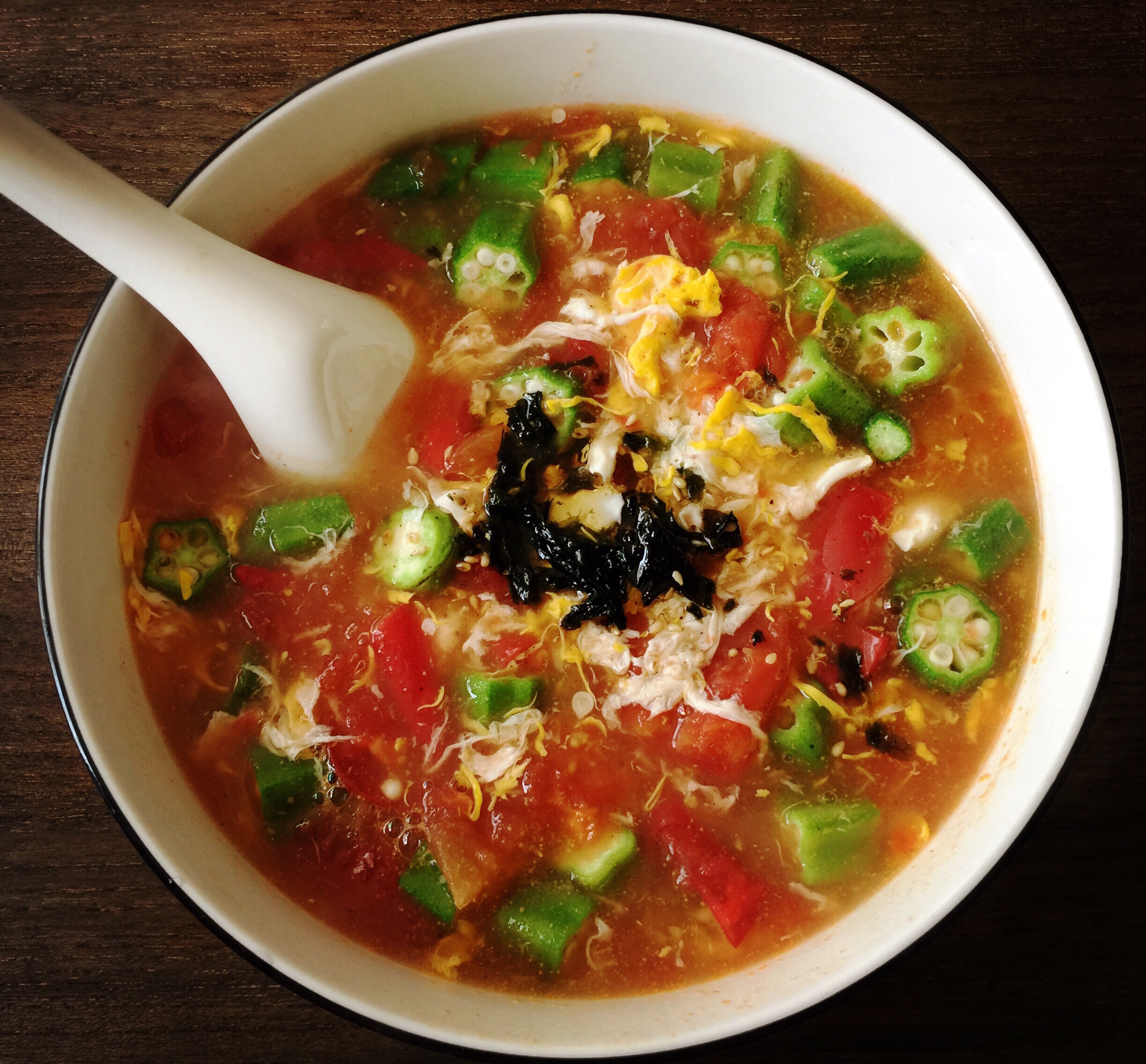 减脂不减幸福感的番茄汤的做法