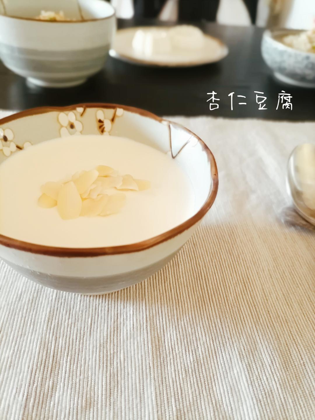 日式杏仁豆腐