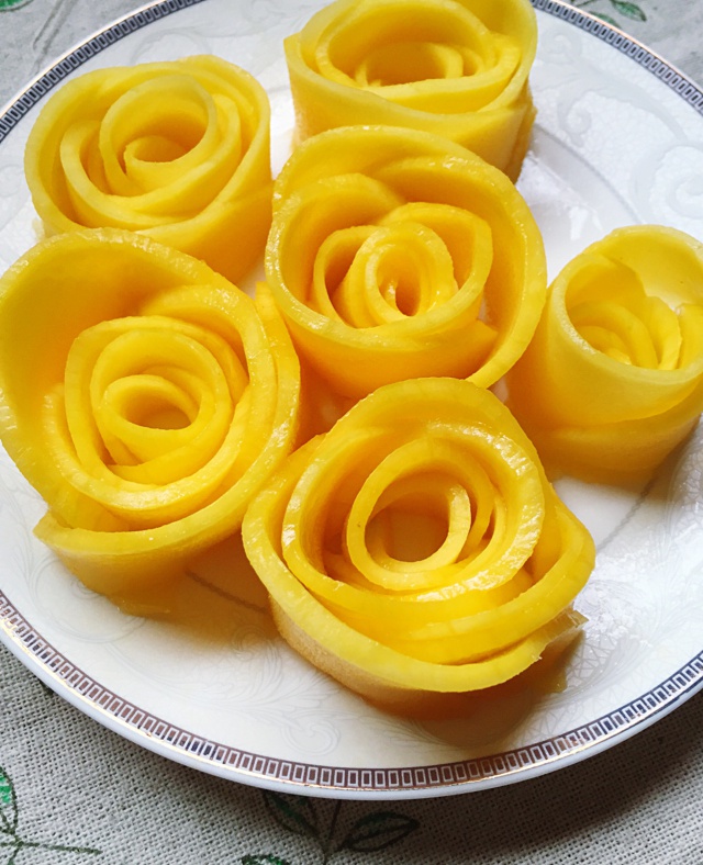芒果玫瑰花