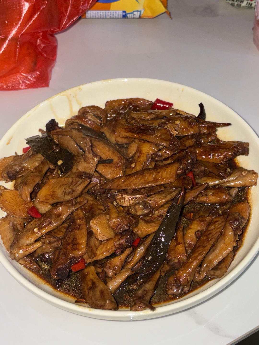 好吃不长肉～周黑鸭味鸡翅尖 ---重庆版
