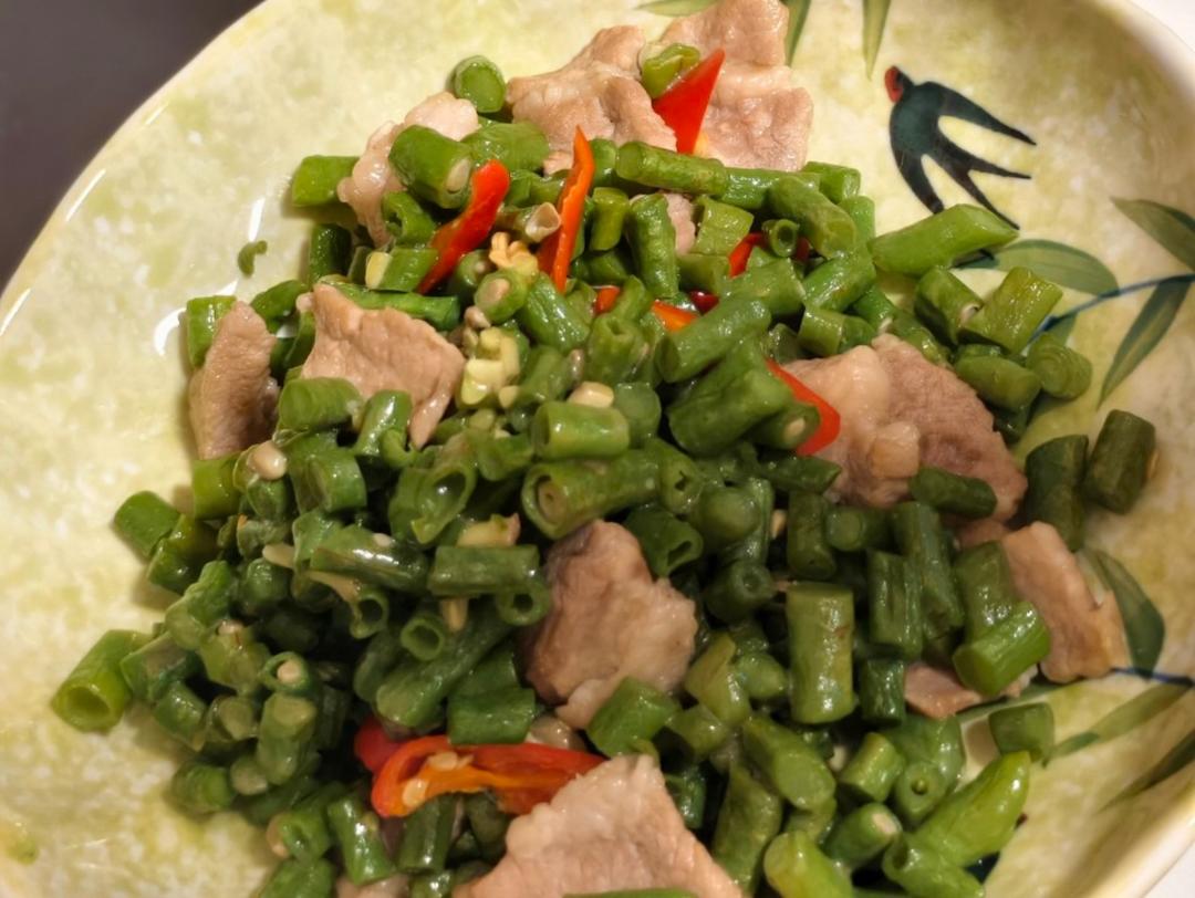 豆角炒肉丝