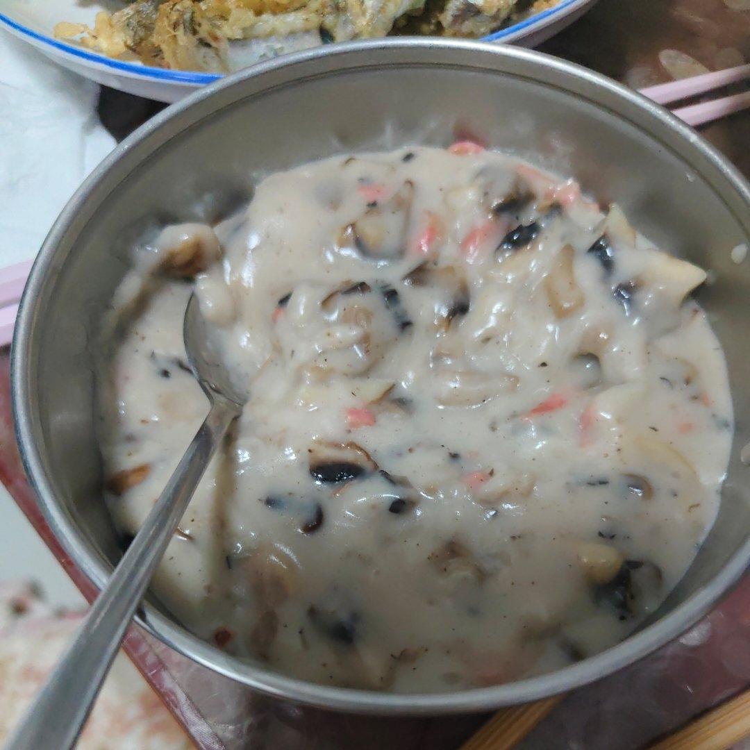 奶油蘑菇浓汤（小朋友超爱）
