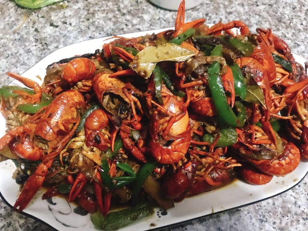 十三香龙虾